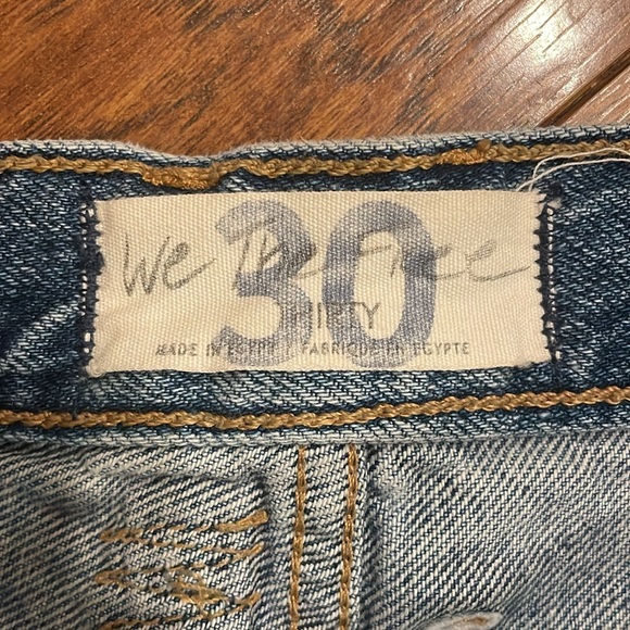 FREE PEOPLE We The Free Cutoff Denim Jean Shorts Shout & Twist Size 30 - Picture 7 of 12